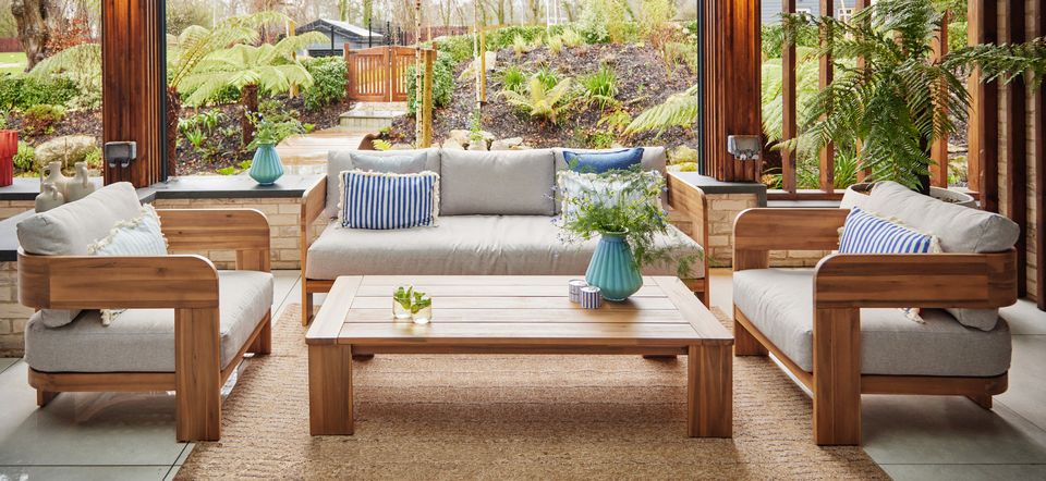 Brendan Courtney Home & Garden Tripoli Outdoor Sofa Set